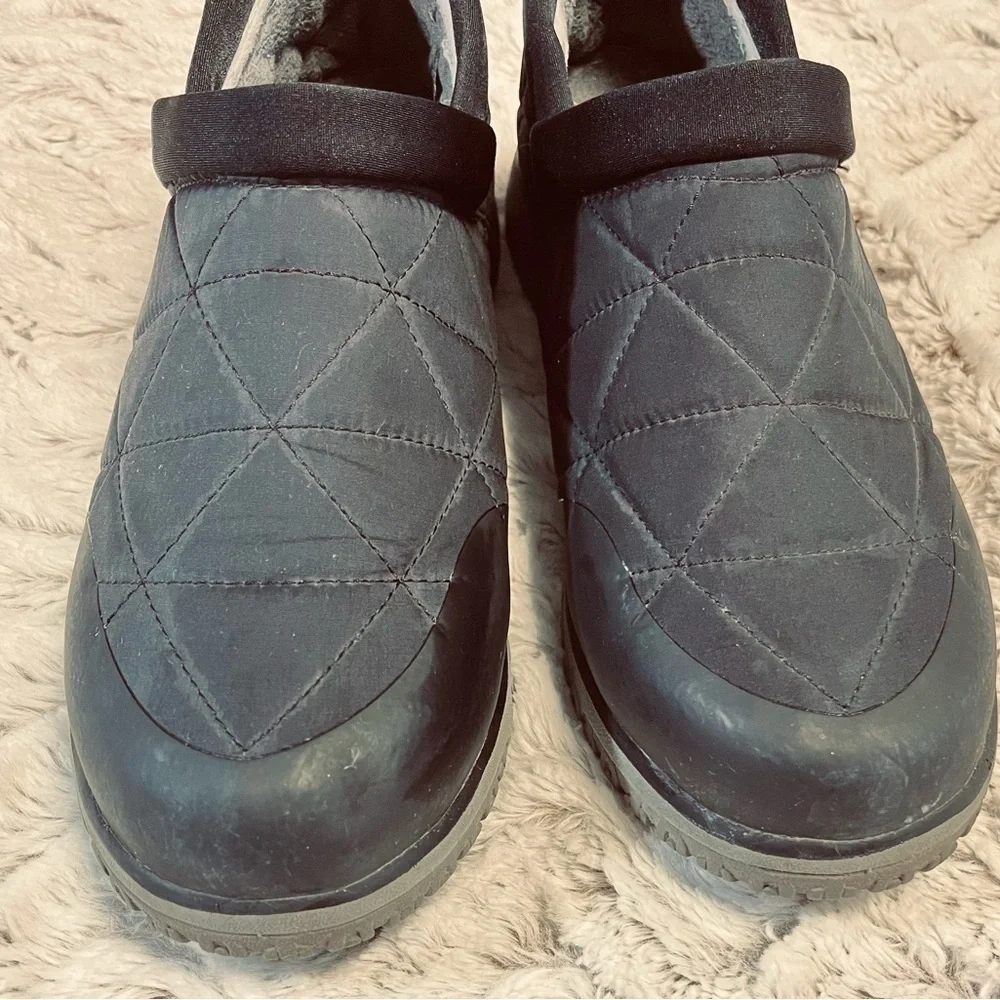 L.L. Bean Ultralight Primaloft Black Nylon Mesh Cozy Fleece Slip-Ons